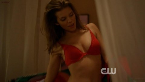 AnnaLynne McCord - Bed Scenes in 90210 s05e20 (2013)