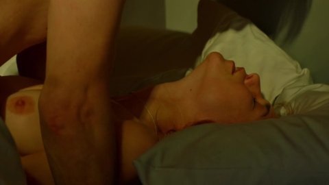 Ana Ularu - Bed Scenes in Siberia (2018)