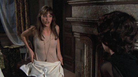 Jane Birkin, Doris Kunstmann - Bed Scenes in Seven Deaths in the Cat's Eye (1973)