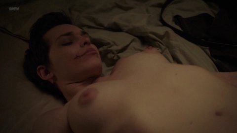 Sara Serraiocco, Nazanin Boniadi - Bed Scenes in Counterpart s01e04 (2018)