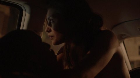 Hannah Ware - Bed Scenes in Boss s01e04 (2011)