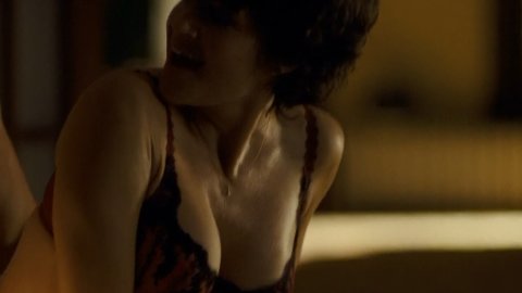 Carla Gugino - Bed Scenes in Righteous Kill (2008)