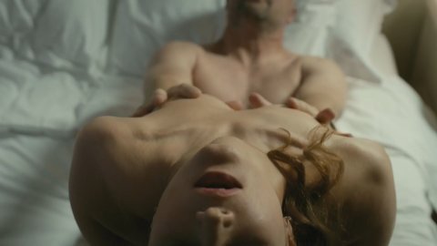 Viktoriya Isakova - Bed Scenes in Skazhi pravdu s01e04 (2019)