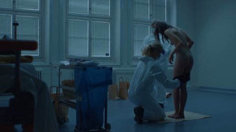 Hanna Ardуhn, Ella Rappich - Bed Scenes in Quicksand s01e01-05 (2019)