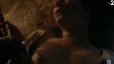 Laura Smet, Caroline Borderieux - Bed Scenes in La Garçonne s01e04 (2020)